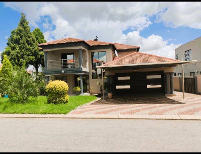 4 BEDROOM HOUSE FOR SALE IN VHARANANI